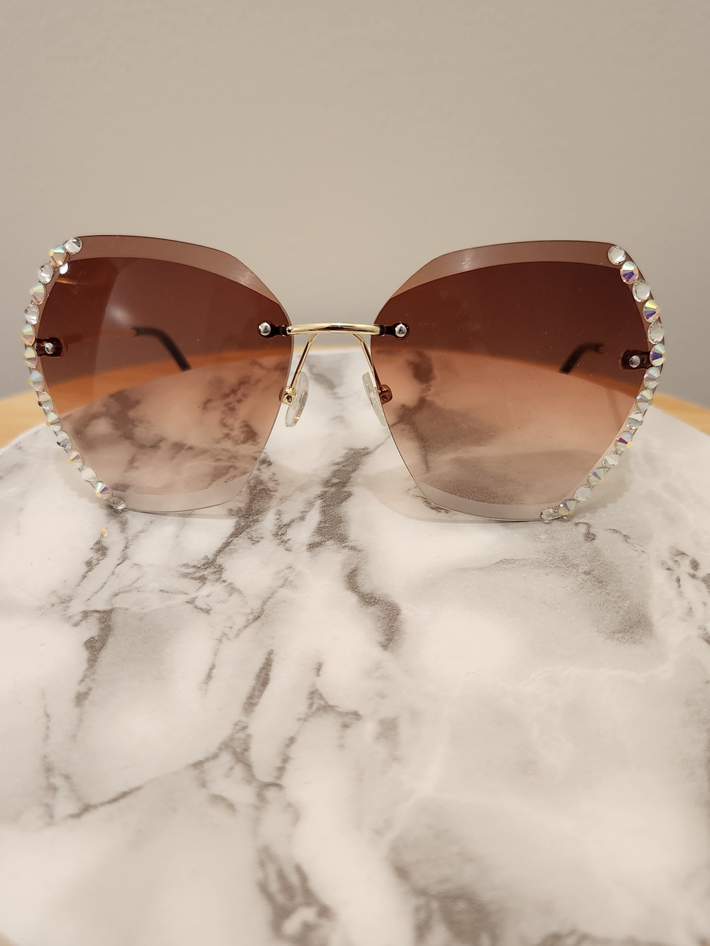 Rhinestone Trim Brown Gradient Rimless Sunglasses